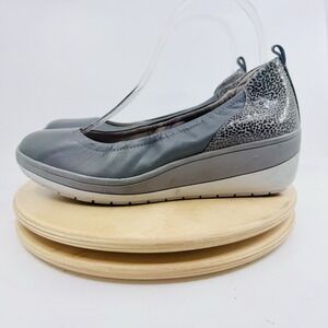 Vionic Womens Jacey Pumps Size 7.5 gray Leather Wedge Heel Comfort Dress Shoes